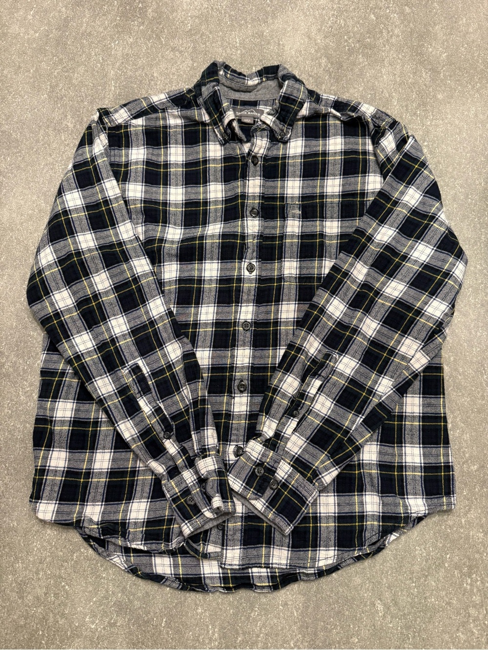 EUC Men’s Eddie Bauer Classic Tartan Flannel 100% Cotton - Size L